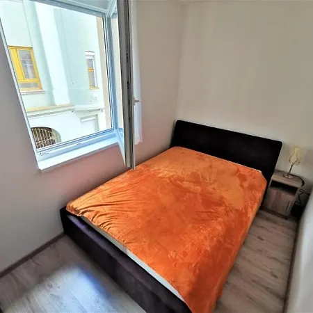 Apartment Exclusive - D.